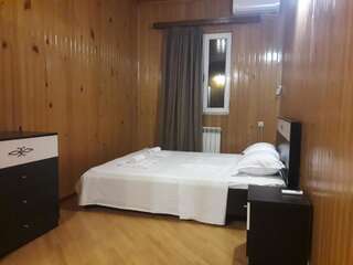 Хостелы Central House Тбилиси Семейный номер 206/207-5